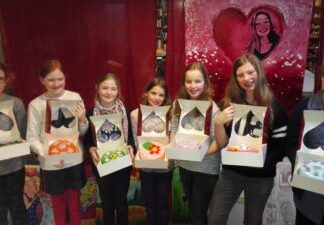 kinderfeestje taart versieren